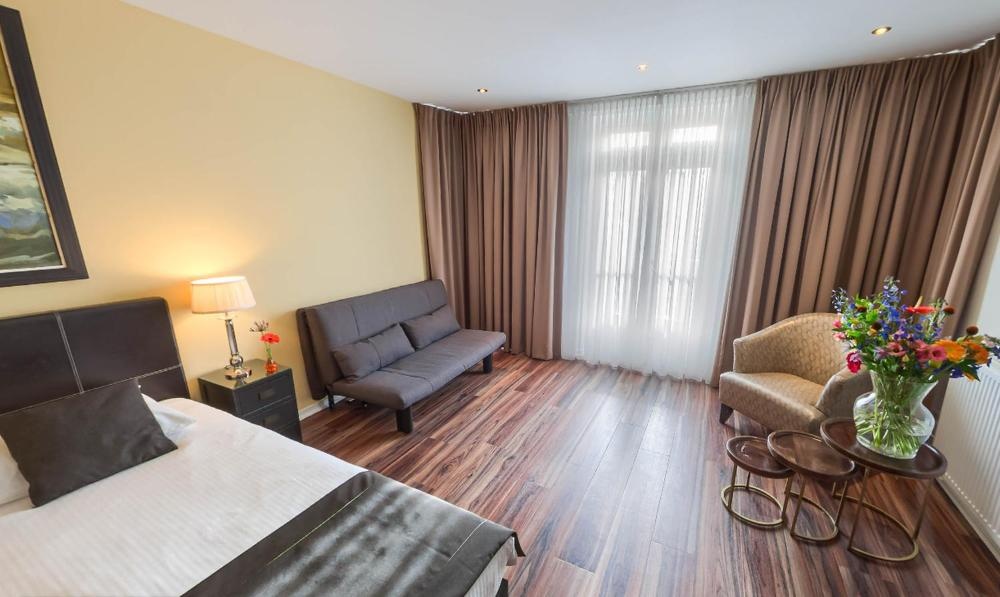 Hotel Chariot Image 11